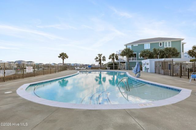 1080 Saint Joseph Street Apt 4c, Carolina Beach, NC 28428