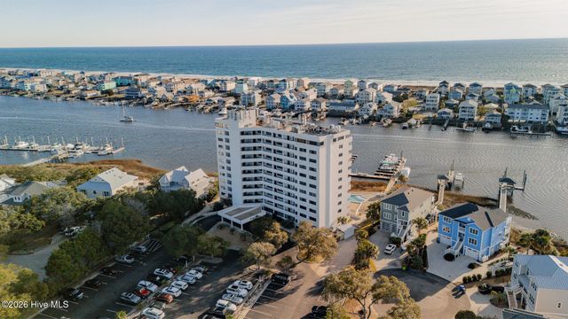 1080 Saint Joseph Street Apt 4c, Carolina Beach, NC 28428