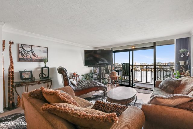 1080 Saint Joseph Street Apt 4c, Carolina Beach, NC 28428