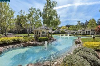 1840 Tice Creek 2217, Walnut Creek, CA 94595