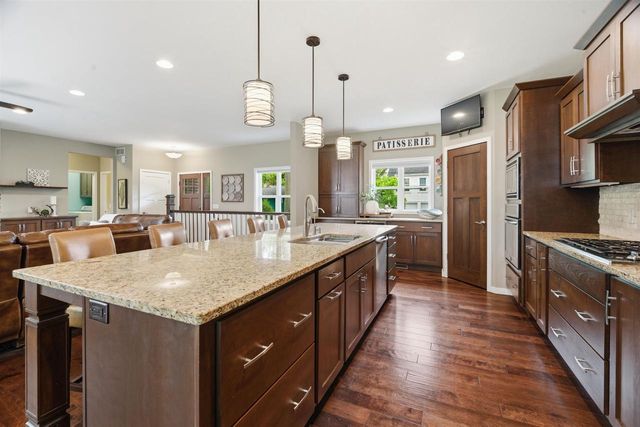 3810 APPLE LANE, Oshkosh, WI 54902