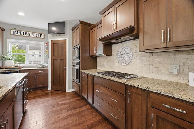 3810 APPLE LANE, Oshkosh, WI 54902