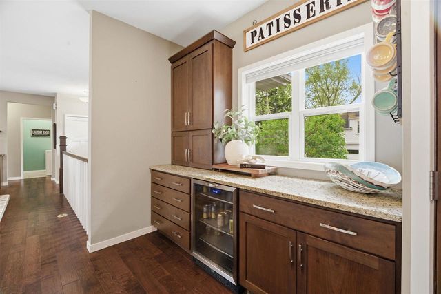 3810 APPLE LANE, Oshkosh, WI 54902