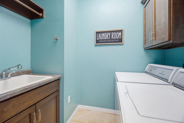 3810 APPLE LANE, Oshkosh, WI 54902