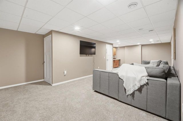 3810 APPLE LANE, Oshkosh, WI 54902
