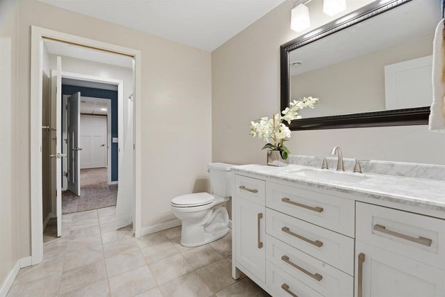 3810 APPLE LANE, Oshkosh, WI 54902