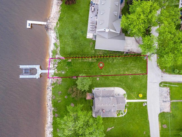 3810 APPLE LANE, Oshkosh, WI 54902