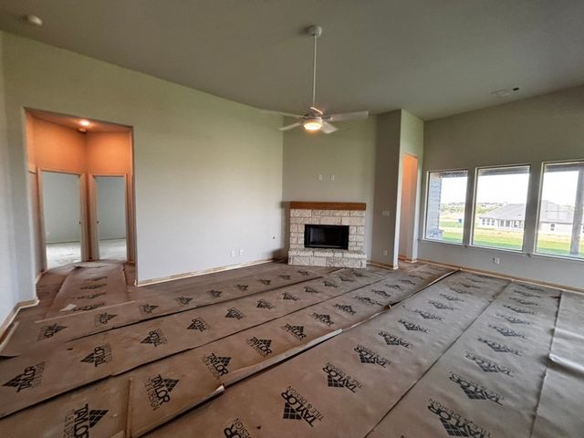 156 Hillview Trail, Decatur, TX 76234