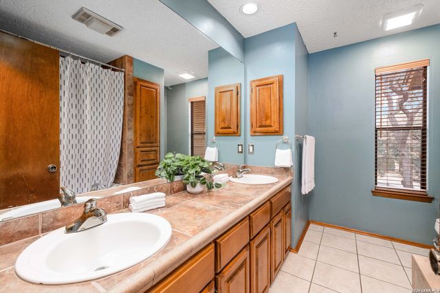 3615 Shallow Brook, San Antonio, TX 78247