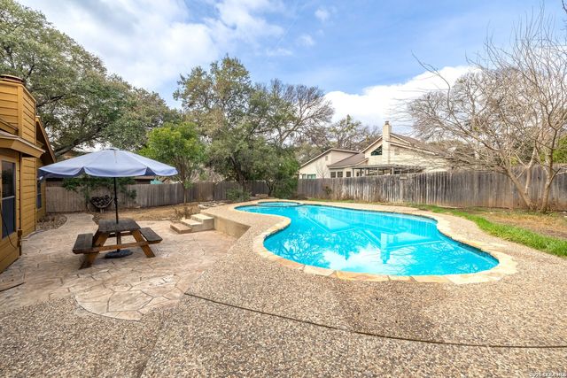 3615 Shallow Brook, San Antonio, TX 78247