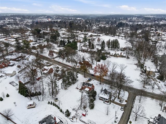 2612 Bethel Church Rd, Bethel Park, PA 15102