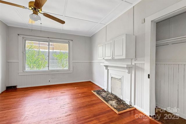 209 S Ransom Street, Gastonia, NC 28052