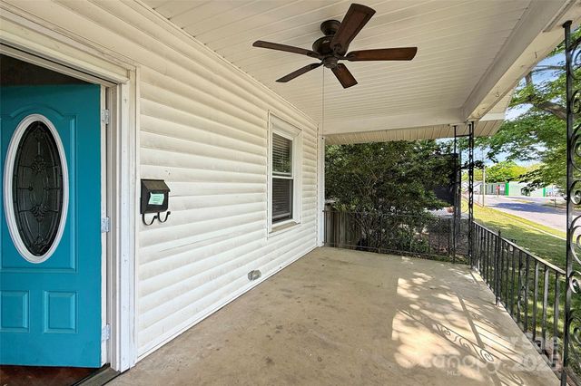 209 S Ransom Street, Gastonia, NC 28052