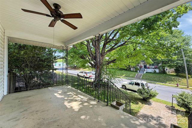 209 S Ransom Street, Gastonia, NC 28052