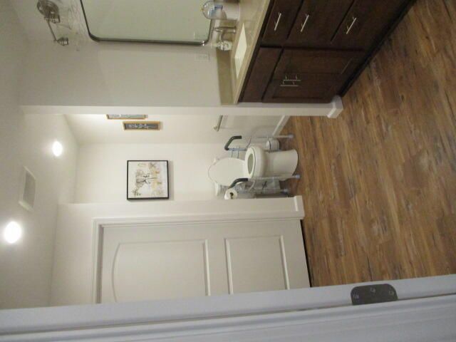 504 ADDIE LN, Centralia, MO 65240