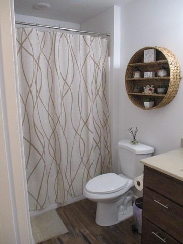 504 ADDIE LN, Centralia, MO 65240