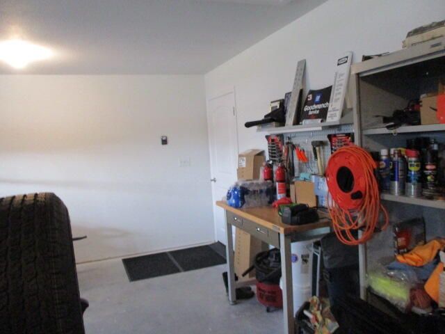 504 ADDIE LN, Centralia, MO 65240