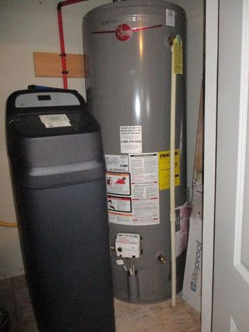 504 ADDIE LN, Centralia, MO 65240