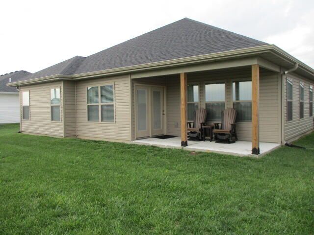 504 ADDIE LN, Centralia, MO 65240