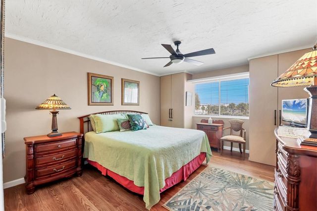 761 JOHN RINGLING BOULEVARD 34, Sarasota, FL 34236