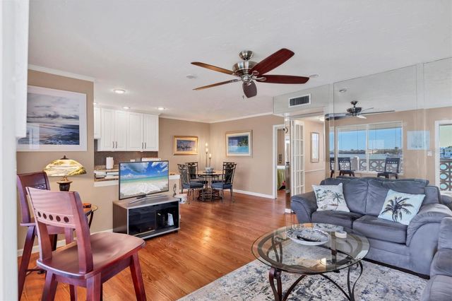 761 JOHN RINGLING BOULEVARD 34, Sarasota, FL 34236