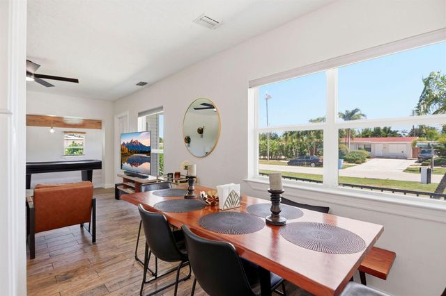917 W Drew Street, Lantana, FL 33462