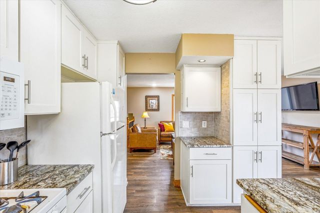 1487 Meadow Lane, Maple Plain, MN 55359