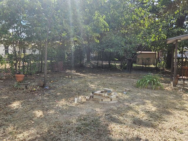 4313 Conkling Avenue, Haltom City, TX 76117