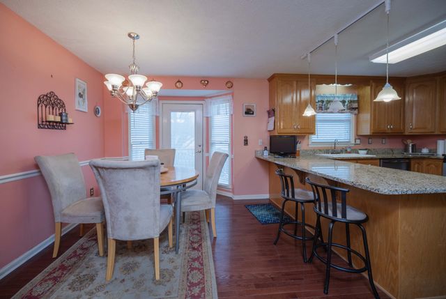 205 Meadowlark Ct, Dickson, TN 37055