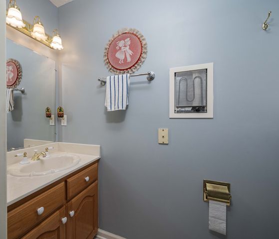 205 Meadowlark Ct, Dickson, TN 37055