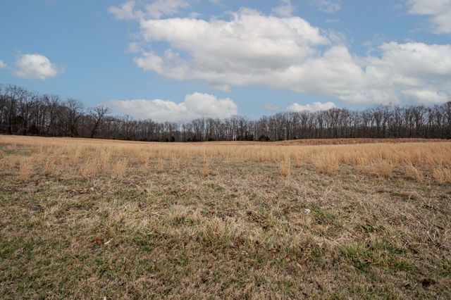 205 Meadowlark Ct, Dickson, TN 37055