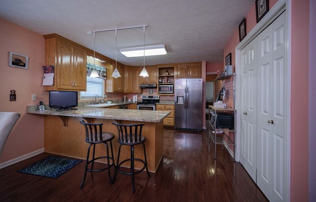 205 Meadowlark Ct, Dickson, TN 37055