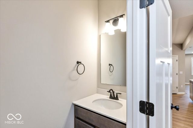 885 Rosebud Lane, Greenfield, IN 46140