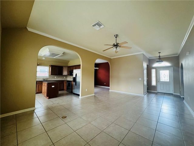 7541 Exeter Ct, Corpus Christi, TX 78414