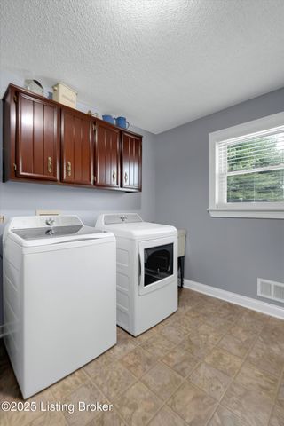 1102 Breezy Way, Bardstown, KY 40004