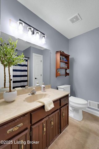 1102 Breezy Way, Bardstown, KY 40004