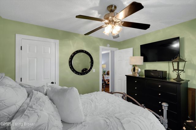 1102 Breezy Way, Bardstown, KY 40004