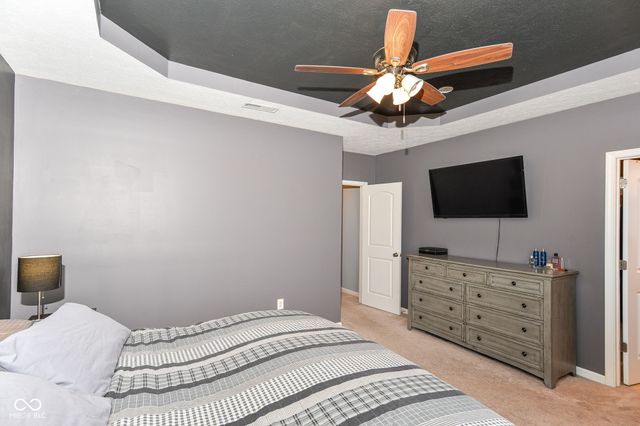 16339 Meadowlands Lane, Westfield, IN 46074