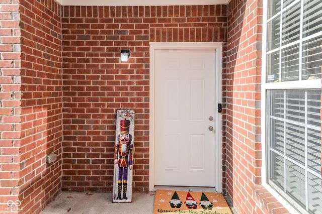 16339 Meadowlands Lane, Westfield, IN 46074