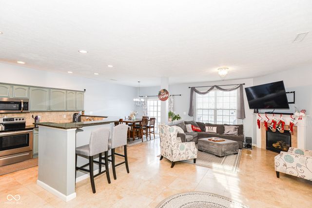 16339 Meadowlands Lane, Westfield, IN 46074