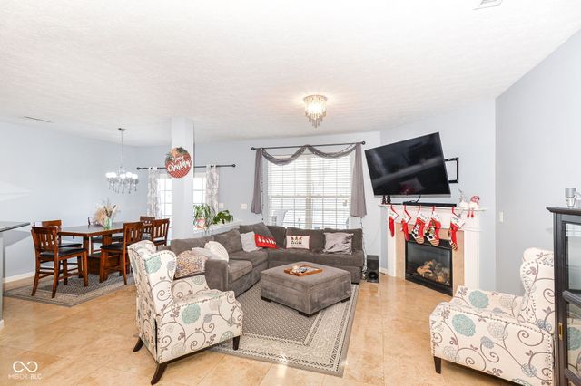 16339 Meadowlands Lane, Westfield, IN 46074