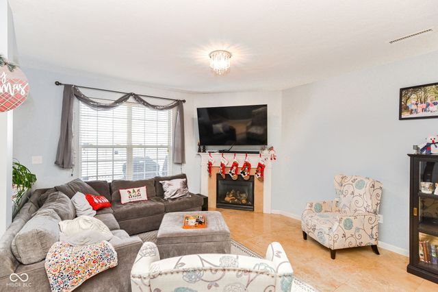 16339 Meadowlands Lane, Westfield, IN 46074