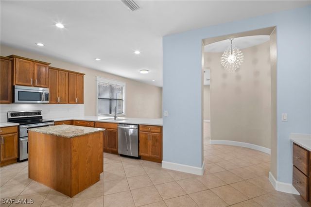 12129 Country Day CIR, Fort Myers, FL 33913