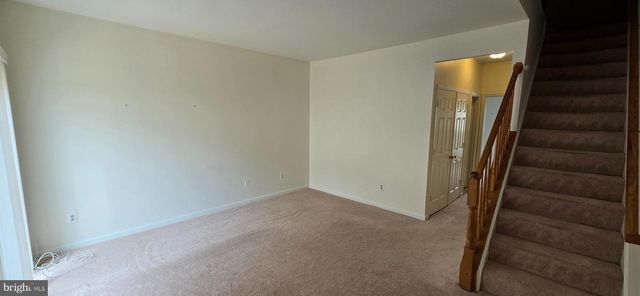 2436 OLD FARMHOUSE CT, Herndon, VA 20171