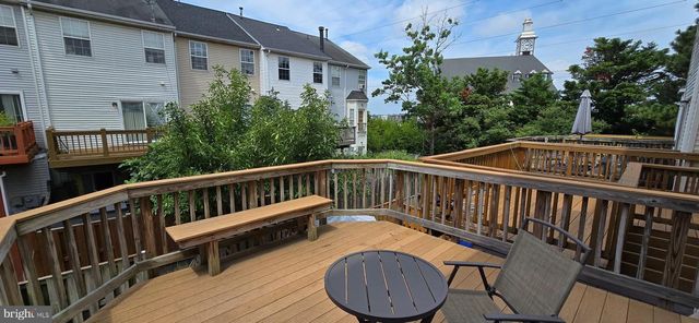 2436 OLD FARMHOUSE CT, Herndon, VA 20171