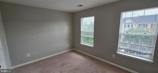 2436 OLD FARMHOUSE CT, Herndon, VA 20171