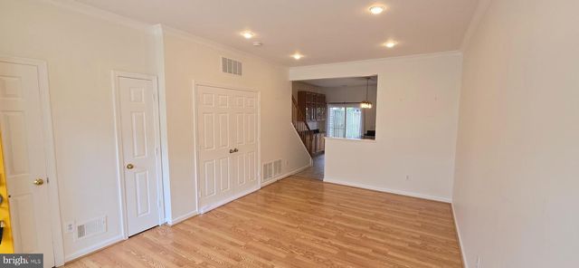 2436 OLD FARMHOUSE CT, Herndon, VA 20171