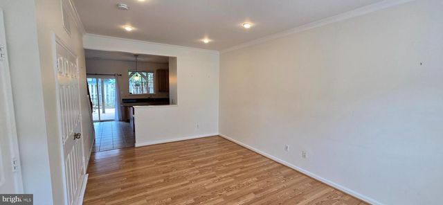 2436 OLD FARMHOUSE CT, Herndon, VA 20171