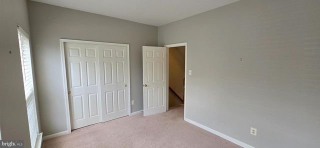 2436 OLD FARMHOUSE CT, Herndon, VA 20171