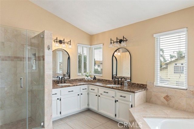 2908 E Black Horse, Ontario, CA 91761